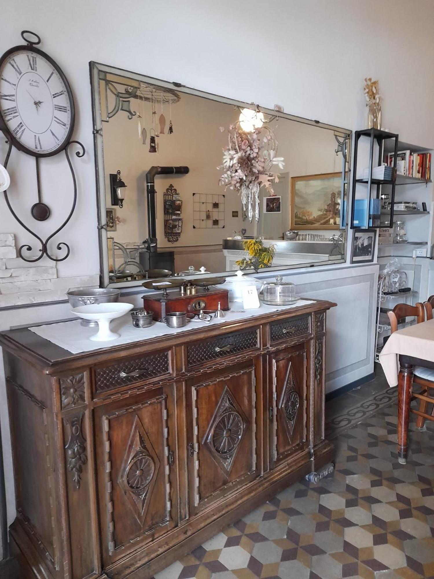 Albergo Milano 1920 블레비오 외부 사진