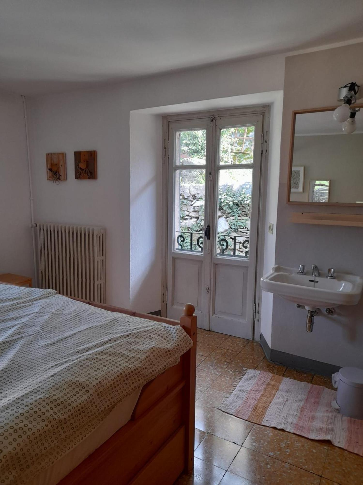 Albergo Milano 1920 블레비오 외부 사진