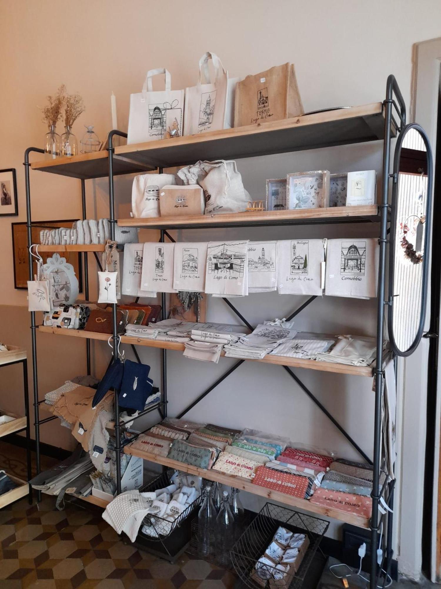 Albergo Milano 1920 블레비오 외부 사진