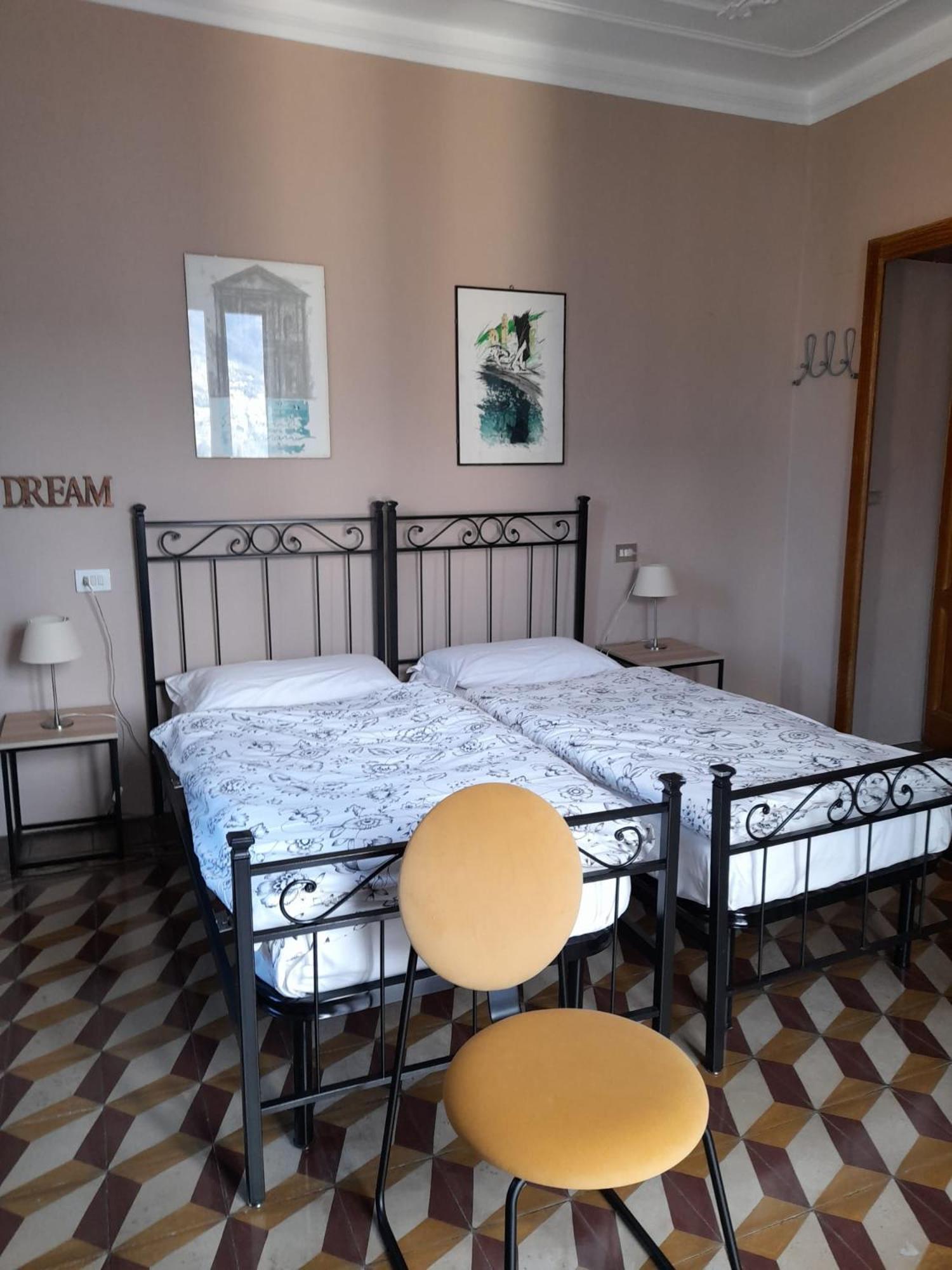 Albergo Milano 1920 블레비오 외부 사진