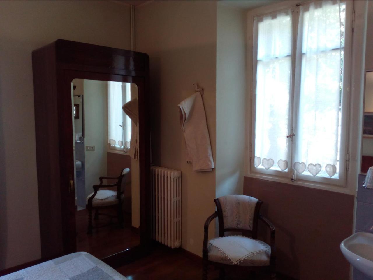 Albergo Milano 1920 블레비오 외부 사진